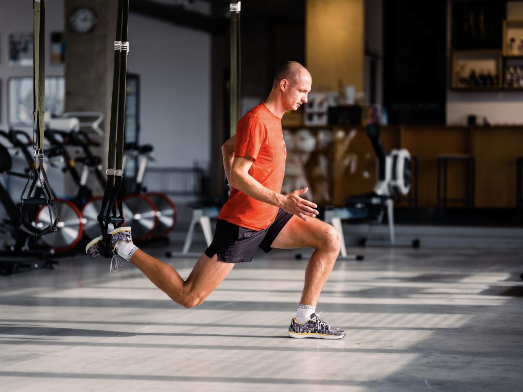 biegacz na siłowni